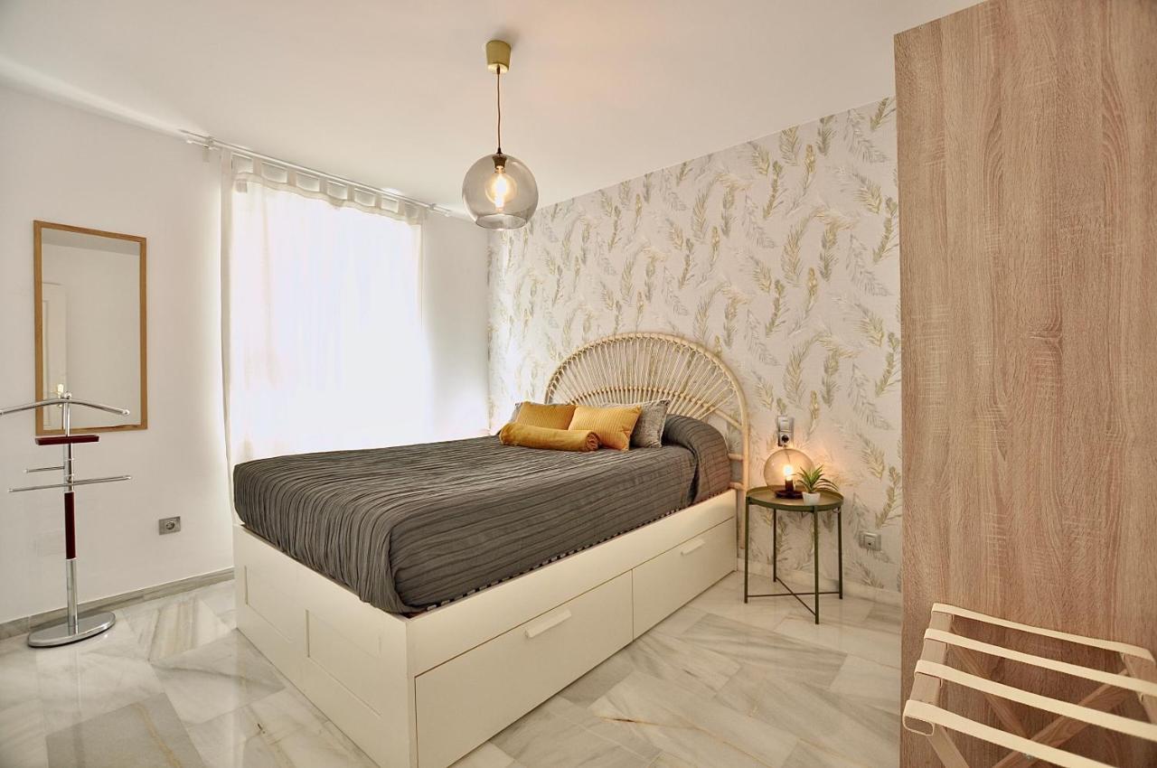 Luminoso Y Coqueto Apartamento Con Jardin Малага Екстериор снимка