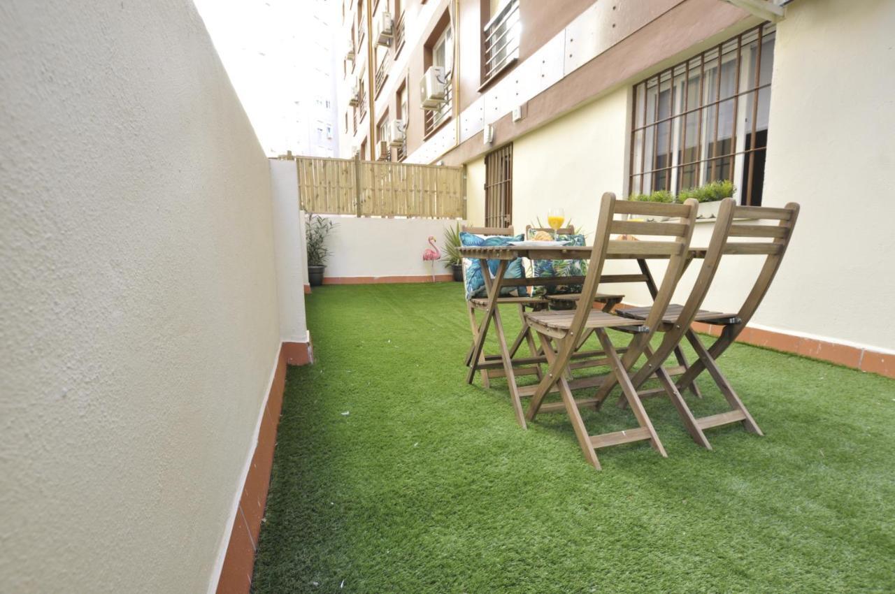 Luminoso Y Coqueto Apartamento Con Jardin Малага Екстериор снимка
